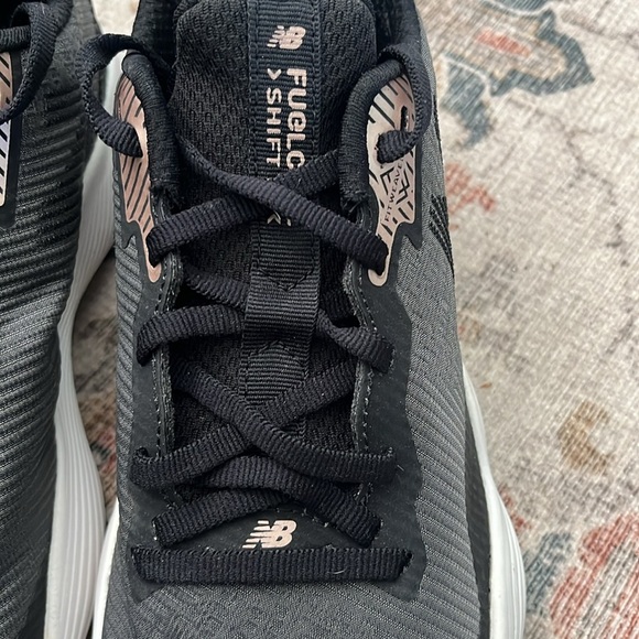 Size 8 Brand New New Balance Sneakers - Picture 3 of 13